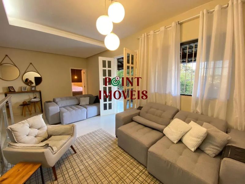 Casa com 3 quartos — Havaí, Belo Horizonte