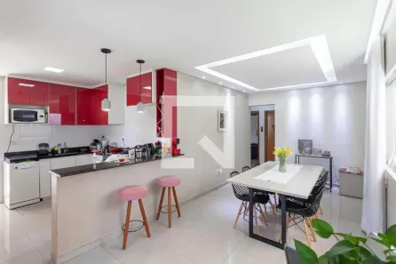 Casa com 3 Quartos à venda, 210m² no Parque Xangri-Lá, Contagem