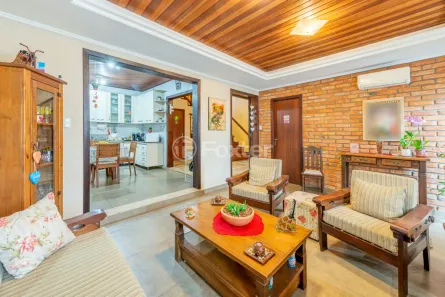 Casa com 3 Quartos à venda, 230m² no Morro Santana, Porto Alegre