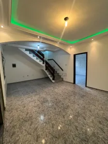 Sobrado com 3 Quartos para alugar, 150m² no Bosque dos Eucaliptos, São José dos Campos