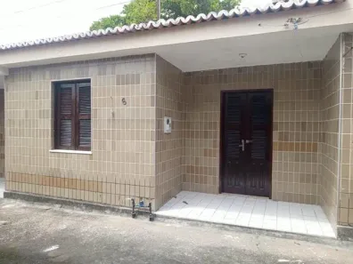 Casa com 2 Quartos para alugar, 42m² no Padre Andrade, Fortaleza