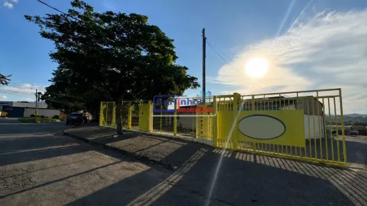 Galpão/Depósito/Armazém para alugar, 810m² no Bandeirante, São Joaquim de Bicas