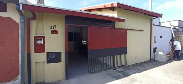 Casa com 2 Quartos para alugar, 80m² no Vila Areao, Taubaté