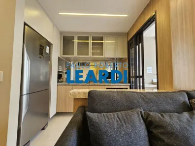 Apartamento com 3 Quartos à venda, 68m² no Vila Anastácio, São Paulo
