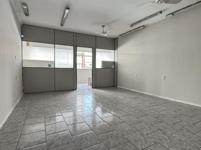 Sala Comercial à venda, 72m² no Centro, Juiz de Fora