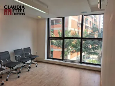 Sala Comercial para alugar, 130m² no Pinheiros, São Paulo