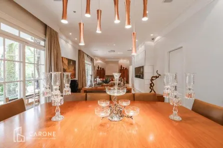 Sobrado com 8 Quartos para alugar, 584m² no Vila Madalena, São Paulo