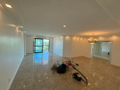 Apartamento com 3 Quartos para alugar, 180m² no Ponta Negra, Manaus
