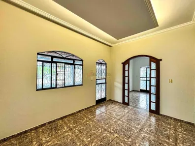 Casa com 3 Quartos para alugar, 192m² no Santa Cruz (Santo Antônio dos Campos), Divinópolis