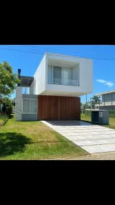 Casa de Condomínio com 4 Quartos à venda, 318m² no Torres, Torres