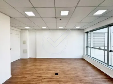 Sala Comercial para alugar, 30m² no Green Valley Alphaville, Barueri