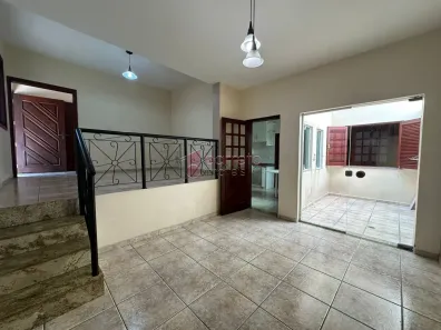 Casa com 3 Quartos para alugar, 250m² no Jardim Florestal, Jundiaí