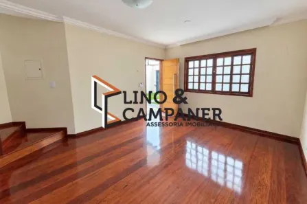 Casa com 3 Quartos para alugar, 216m² no Universitário, Londrina