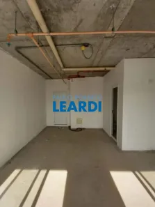Sala Comercial à venda, 32m² no Chácara Santo Antônio (Zona Sul), São Paulo