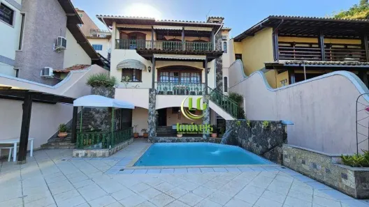 Casa com 5 Quartos à venda, 450m² no Camboinhas, Niterói