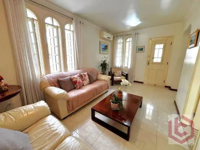 Sobrado com 4 Quartos à venda, 200m² no Boqueirão, Santos