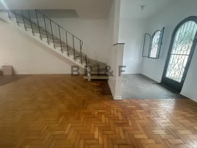 Casa com 3 Quartos para alugar, 185m² no Cidade Monções, São Paulo