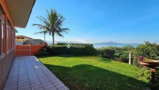 Casa com 3 Quartos à venda, 193m² no Ponta de Baixo, São José