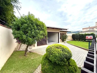 Casa com 3 Quartos à venda, 154m² no Saguaçu, Joinville