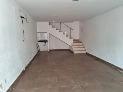 Galpão/Depósito/Armazém à venda, 80m² no Recreio Ipitanga, Lauro de Freitas