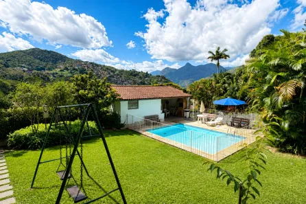 Casa com 4 Quartos à venda, 342m² no Retiro, Petrópolis