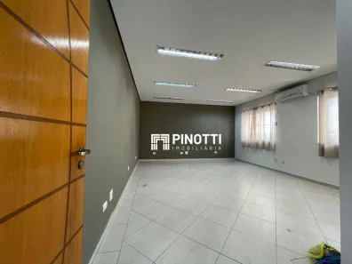 Sala Comercial para alugar, 33m² no Baeta Neves, São Bernardo do Campo