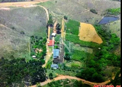 Fazenda/Sítio com 3 Quartos à venda, 181000m² no Área Rural de Carandaí, Carandaí