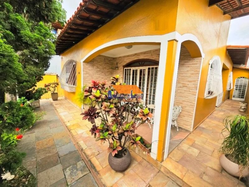 Casa com 3 quartos — Ipiranga, Belo Horizonte