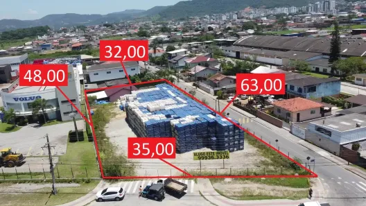 Lote/Terreno com 1 Quarto para alugar, 1800m² no Centro, Palhoça