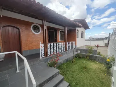 Casa com 7 Quartos à venda, 220m² no Nova Vista, Belo Horizonte