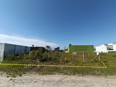 Lote/Terreno à venda, 360m² no Praia do Ervino, São Francisco do Sul