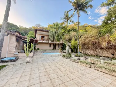 Casa com 3 Quartos à venda, 200m² no Serra Grande, Niterói