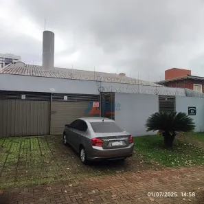 Casa com 7 Quartos para alugar, 438m² no Centro, Londrina