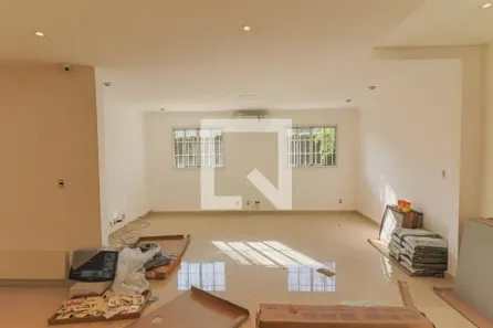 Casa com 5 Quartos à venda, 350m² no Vila Pirajussara, São Paulo