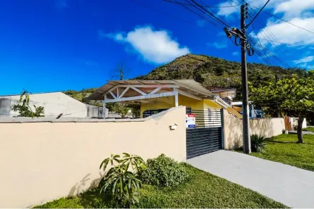 Casa com 3 Quartos à venda, 63m² no Sertãozinho, Matinhos