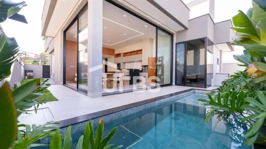 Casa de Condomínio com 3 Quartos à venda, 223m² no Residencial Goiânia Golfe Clube, Goiânia