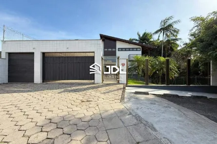 Casa com 3 Quartos à venda, 477m² no Bom Retiro, Blumenau