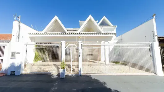 Sobrado com 3 Quartos à venda, 220m² no Cidade Jardim, Campo Grande