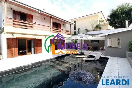 Sobrado com 5 Quartos à venda, 476m² no Vila Ida, São Paulo