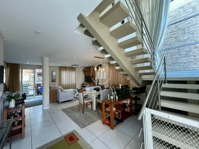Casa com 4 Quartos à venda, 189m² no Bom Abrigo, Florianópolis