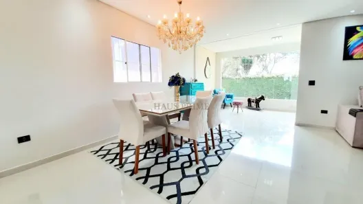 Casa de Condomínio com 3 Quartos para alugar, 300m² no Jardim dos Pereiras (Caucaia do Alto), Cotia