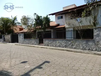 Casa com 4 Quartos à venda, 272m² no Centro, Balneário Piçarras
