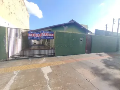 Casa com 2 Quartos para alugar, 120m² no Jardim Climax, Dourados