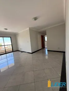 Apartamento com 3 Quartos para alugar, 102m² no Santa Mônica, Uberlândia