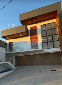 Casa de Condomínio com 4 Quartos para alugar, 226m² no Lagoa, Macaé