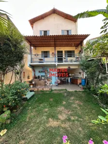 Casa com 3 Quartos à venda, 300m² no Três Barras, Contagem