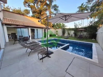 Casa com 5 Quartos à venda, 337m² no Jardim Britânia, Caraguatatuba