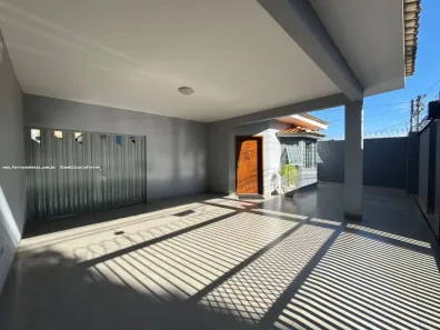 Casa com 3 Quartos à venda, 156m² no Vila Tazitsu, Presidente Prudente