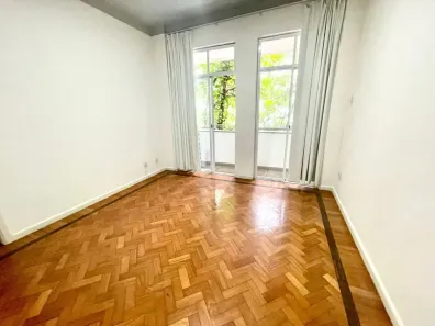 Apartamento com 2 Quartos para alugar, 80m² no Copacabana, Rio de Janeiro