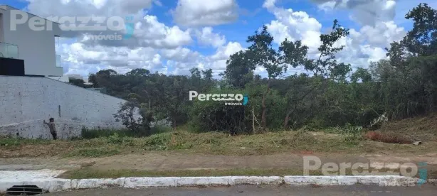 Lote/Terreno à venda, 1000m² no Condomínio Residencial Santa Mônica, Brasília